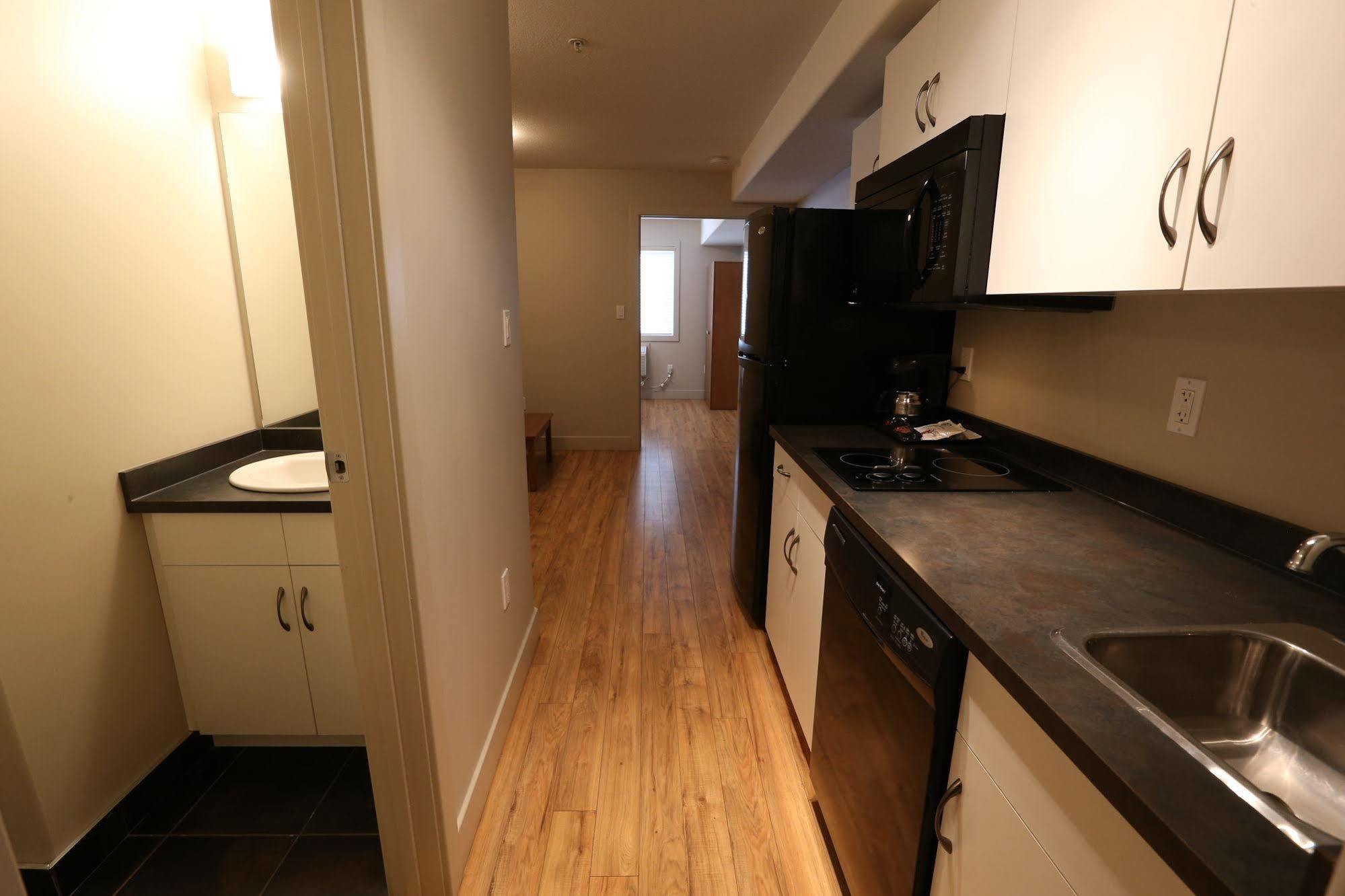 Platinum Residences Fort Mcmurray Εξωτερικό φωτογραφία