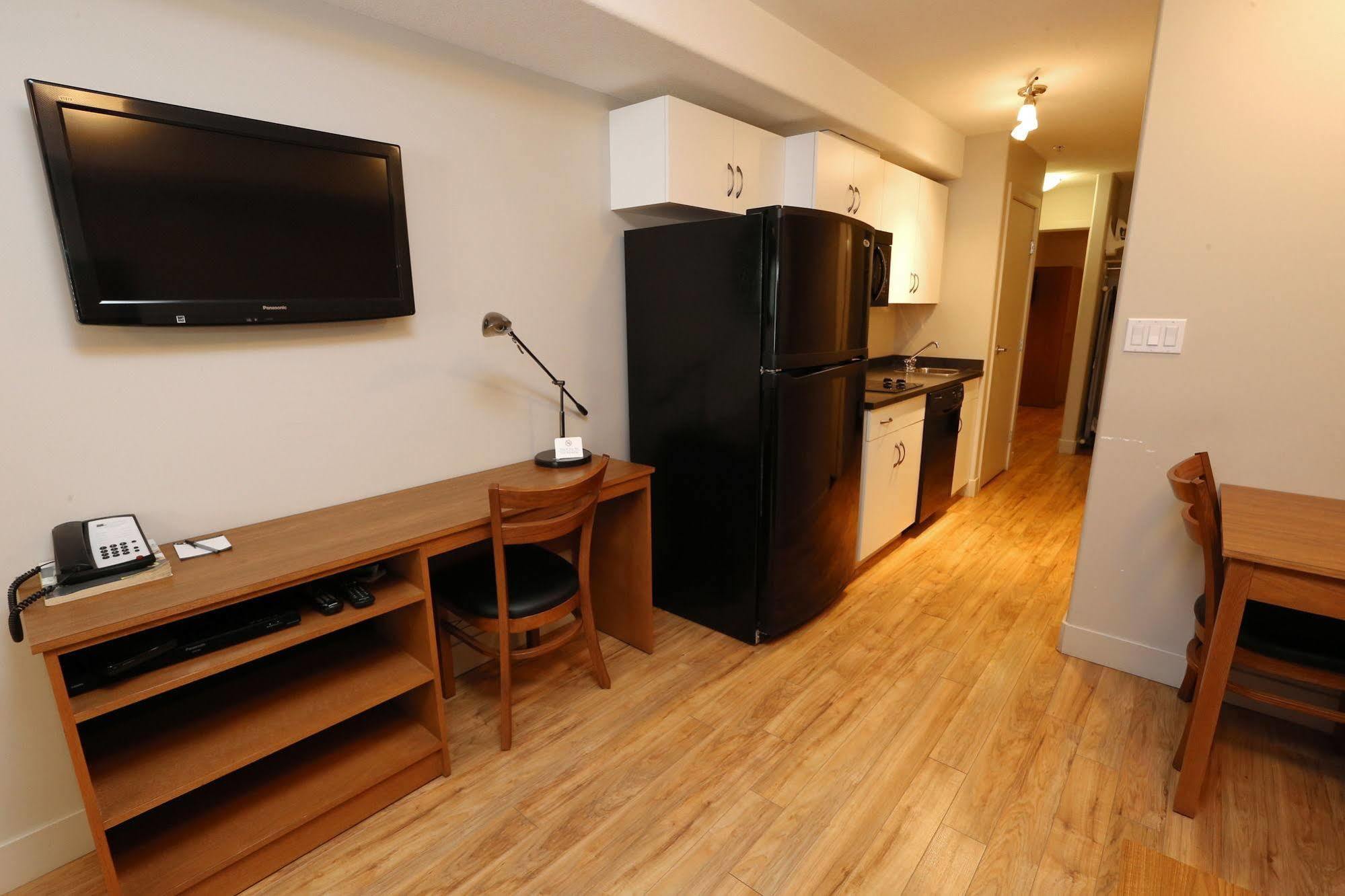 Platinum Residences Fort Mcmurray Εξωτερικό φωτογραφία