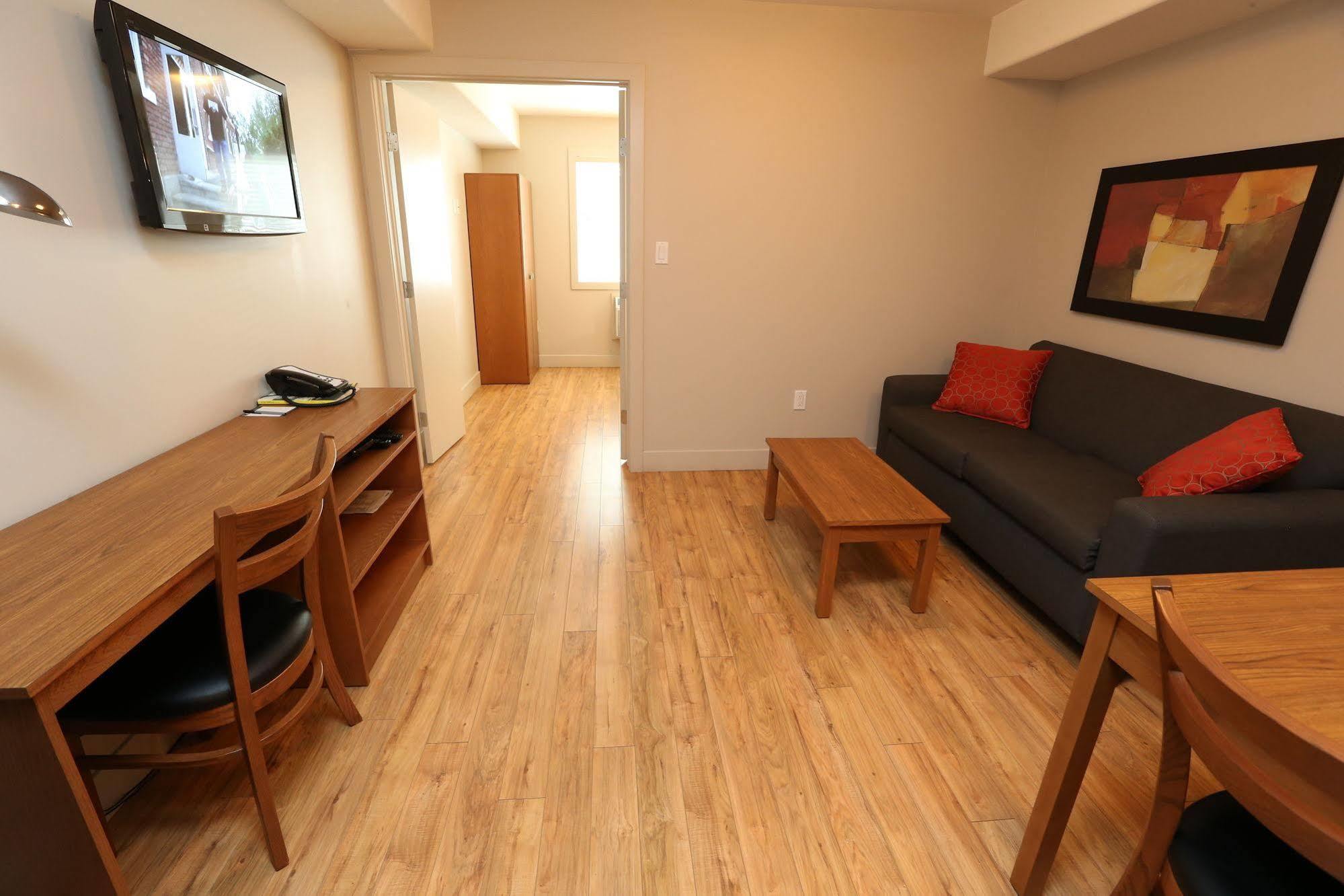 Platinum Residences Fort Mcmurray Εξωτερικό φωτογραφία
