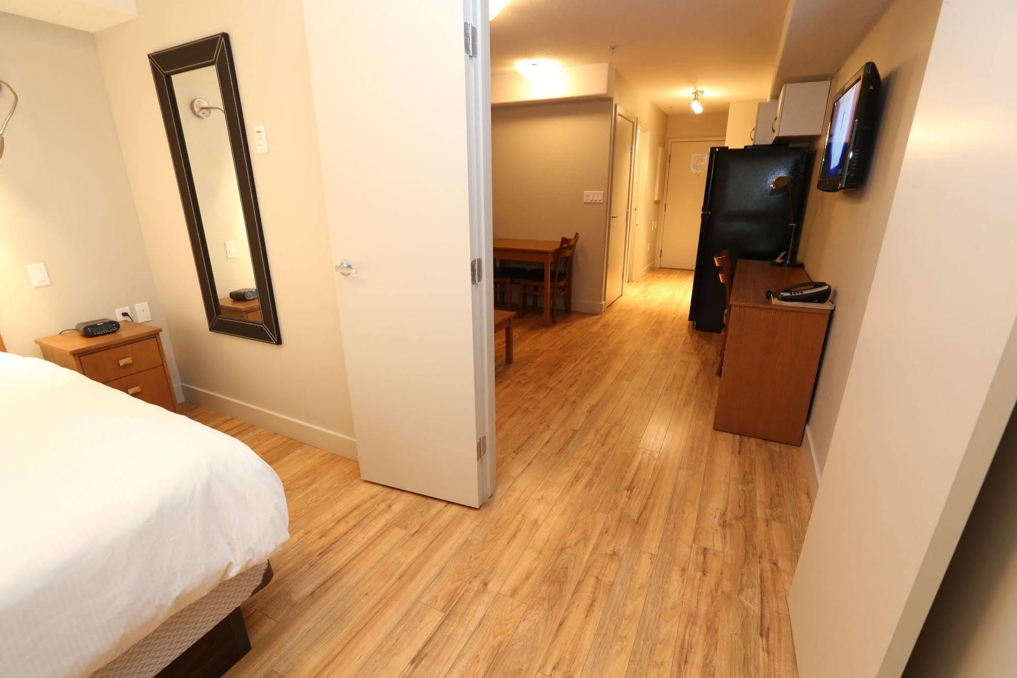Platinum Residences Fort Mcmurray Εξωτερικό φωτογραφία