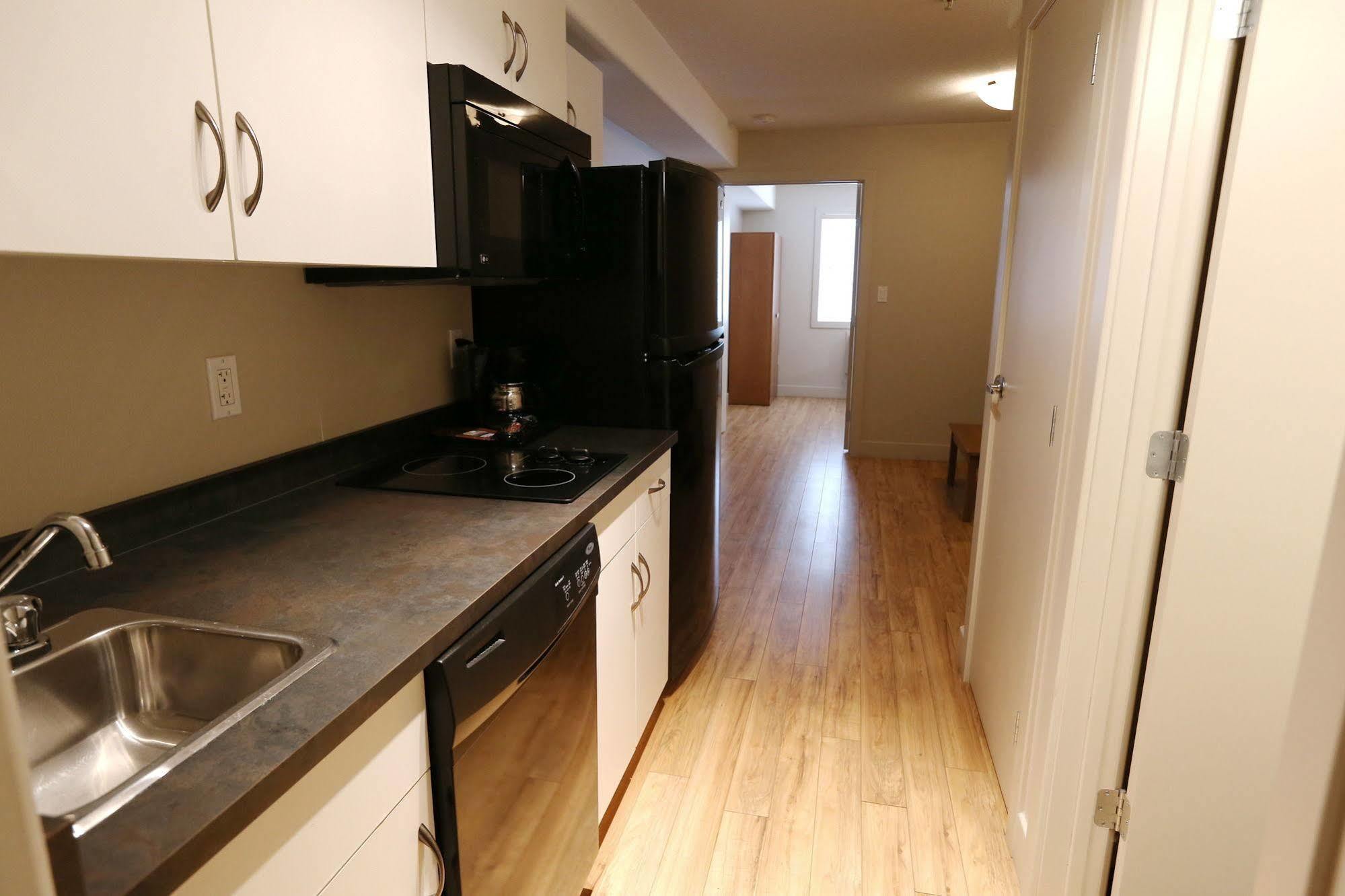 Platinum Residences Fort Mcmurray Εξωτερικό φωτογραφία